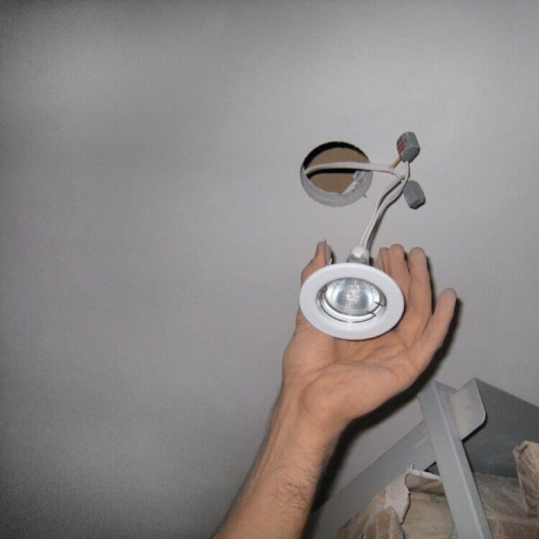 Установка софита